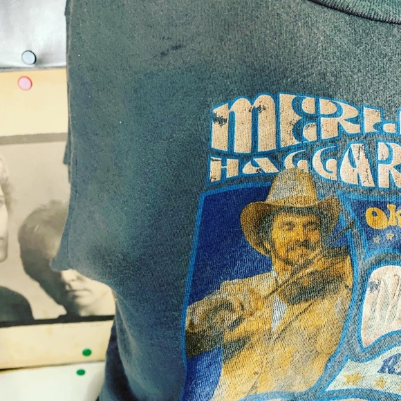 Lot of 2 Johnny Cash Merle Haggard Country T’s - Picture 5 of 7